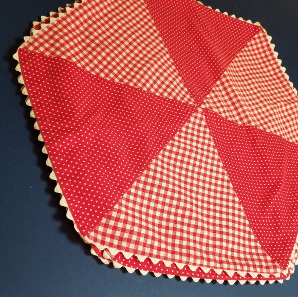 Red & white gingham & polka dot placemats Set of 4 - Picture 4 of 5